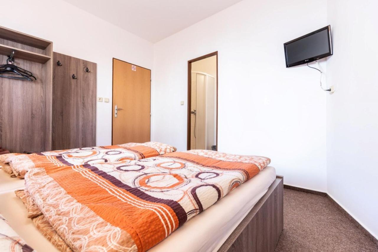 Penzion San Marco - Pod Budama Otel Mutěnice Dış mekan fotoğraf